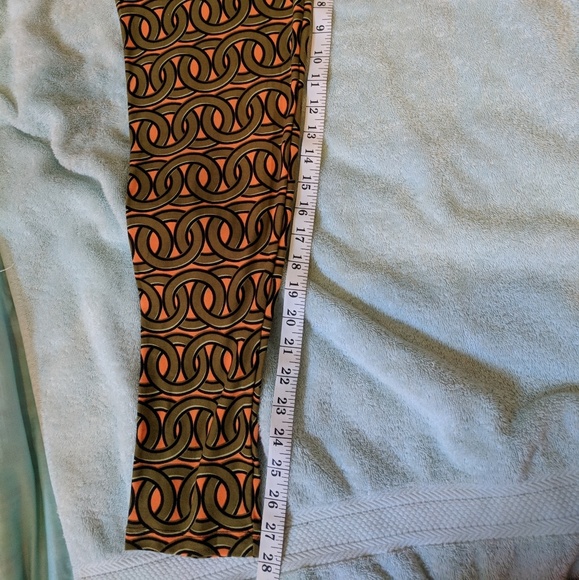 BNWT LULAROE RINGS TALL & CURVY LEGGINGS - Picture 7 of 7